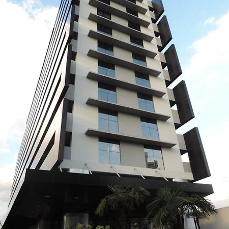 Ramada Hotel & Suites אוססקו מראה חיצוני תמונה