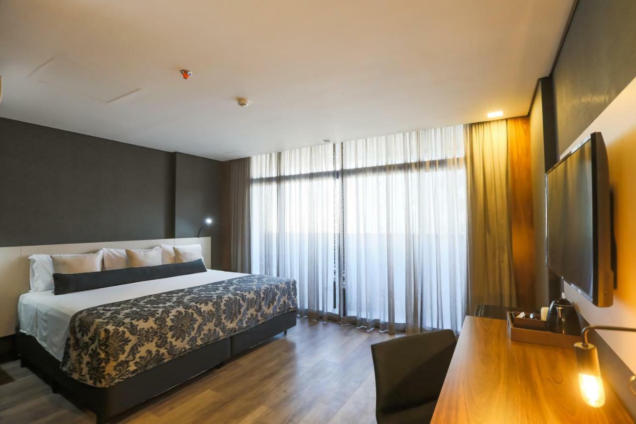 Ramada Hotel & Suites אוססקו מראה חיצוני תמונה