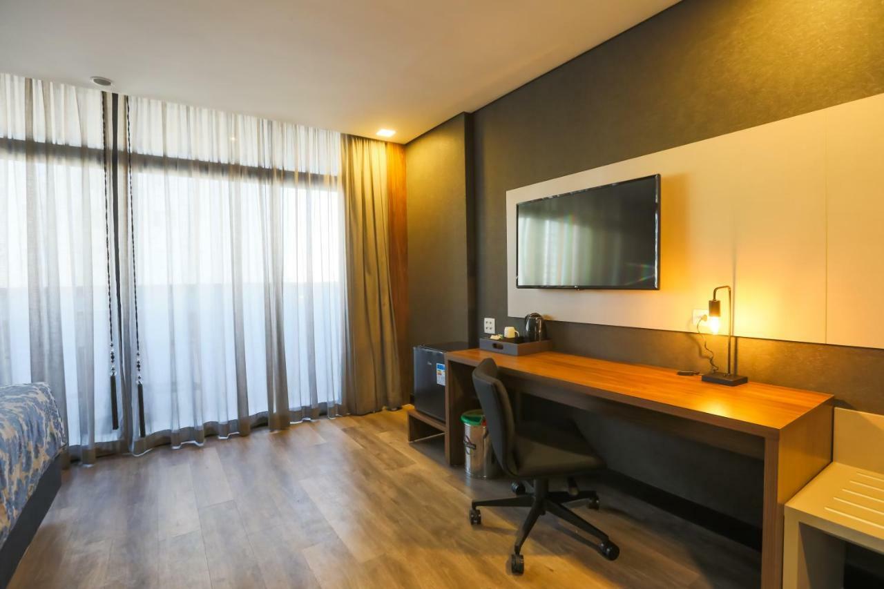 Ramada Hotel & Suites אוססקו מראה חיצוני תמונה