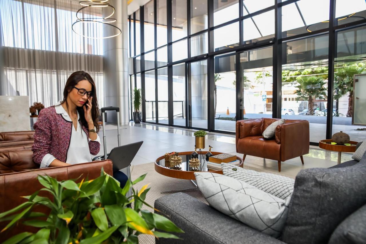 Ramada Hotel & Suites אוססקו מראה חיצוני תמונה